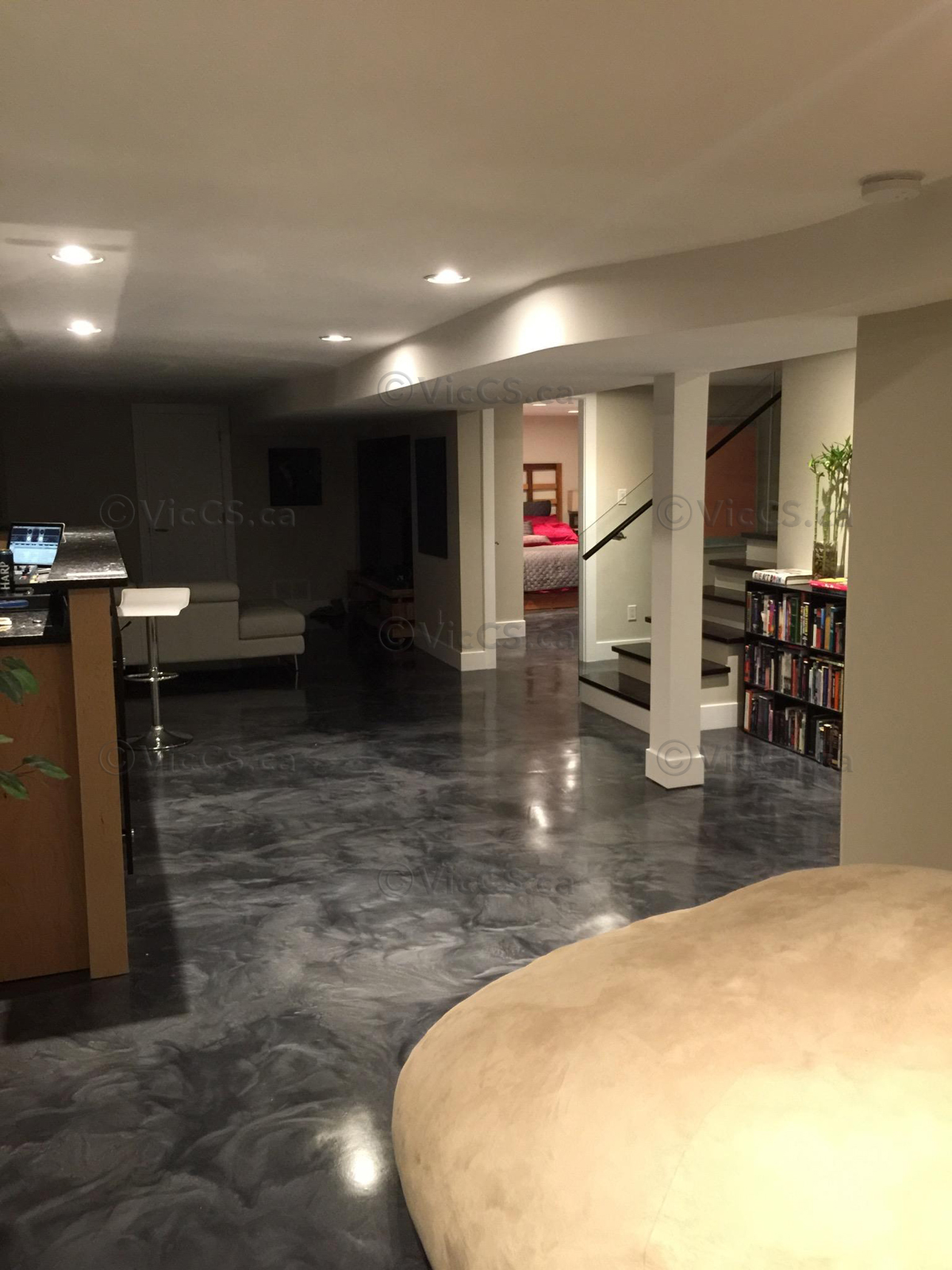 10847573_655657477893445_2copy